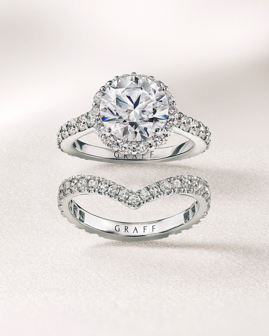 Image shows Graff Icon Engagement Ring