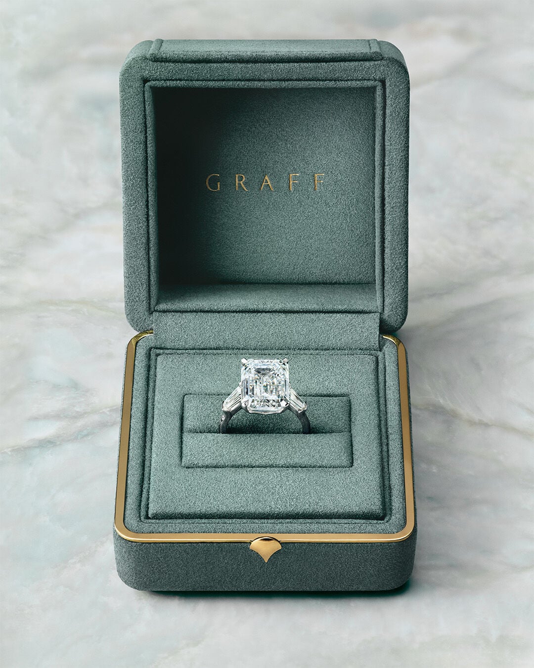 The Graff Difference - image shows loose Graff diamond and workshop tools