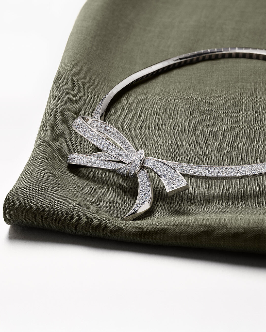 Eid Gifts - Image shows Tilda's Bow diamond necklace