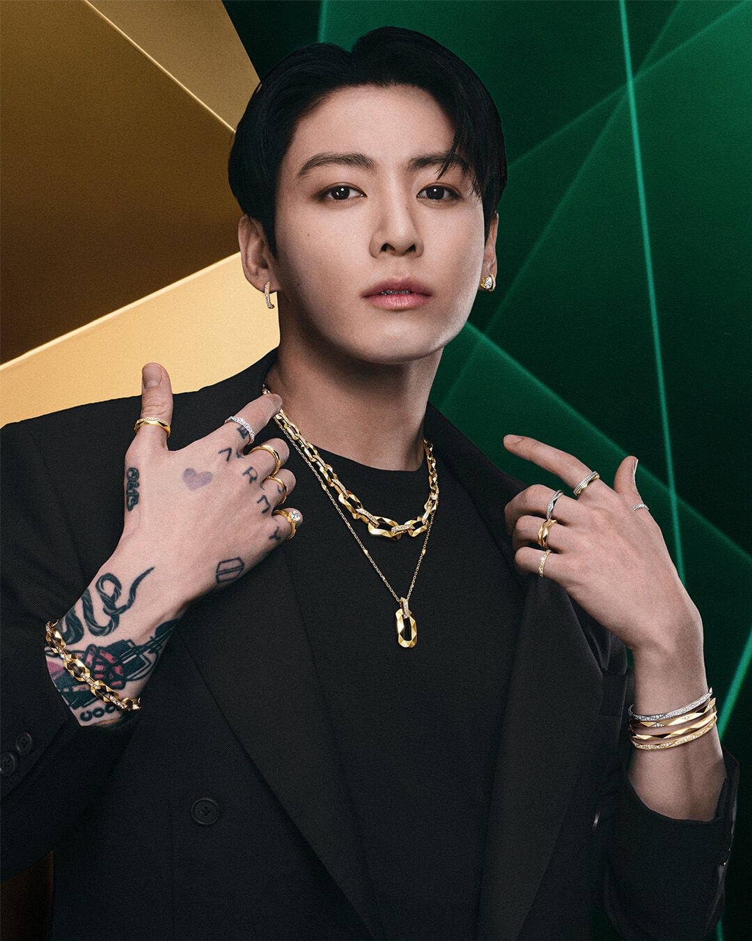 Image shows Graff Brand Ambassador Jung Kook wearing Laurence Graff Signature jewellery