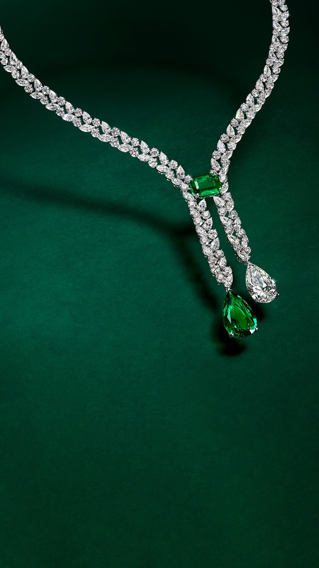 Image shows Graff Emerald High Jewellery