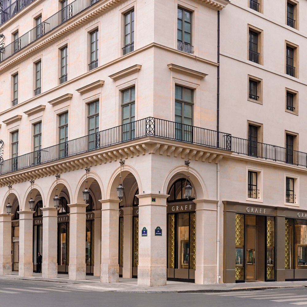 Interior of the Graff Paris Rue Saint Interior-of-the-Graff-Paris-Rue-Saint-Honor&eacute; Flagship Jewellery store