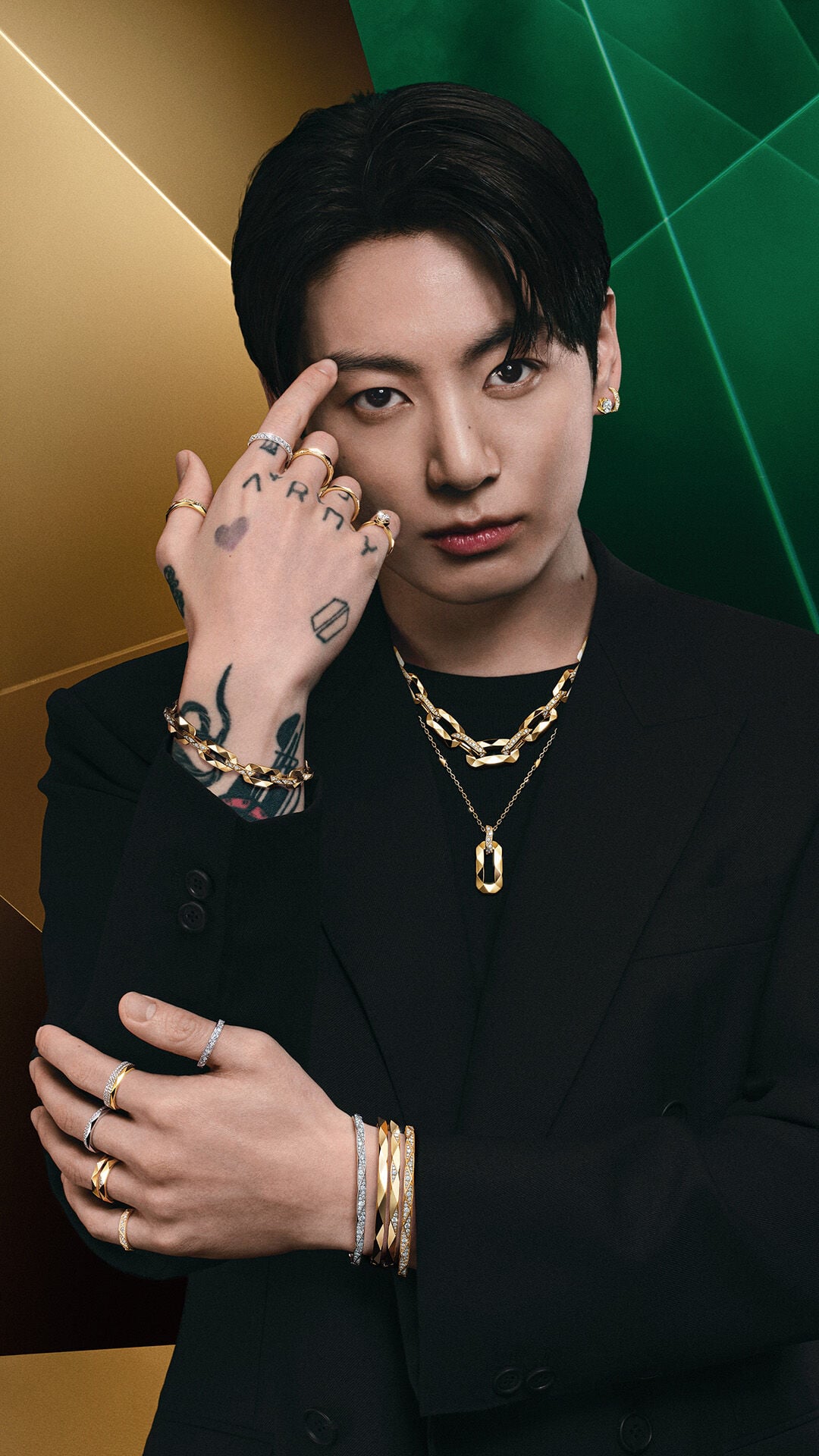 Video shows brand Ambassador Jung Kook wearing Laurence Graff Signature jewellery
