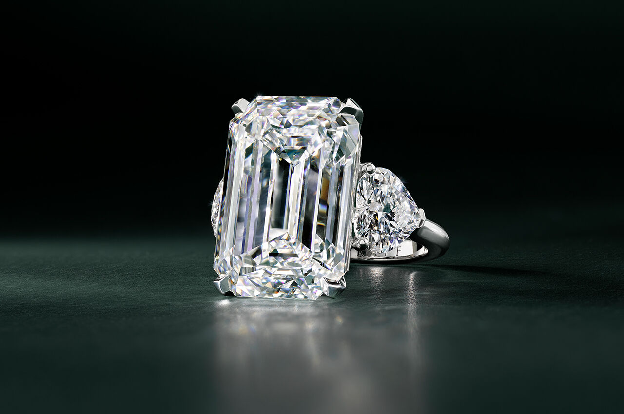 White Diamond High Jewellery - image shows Graff White Diamond High Jewellery necklace
