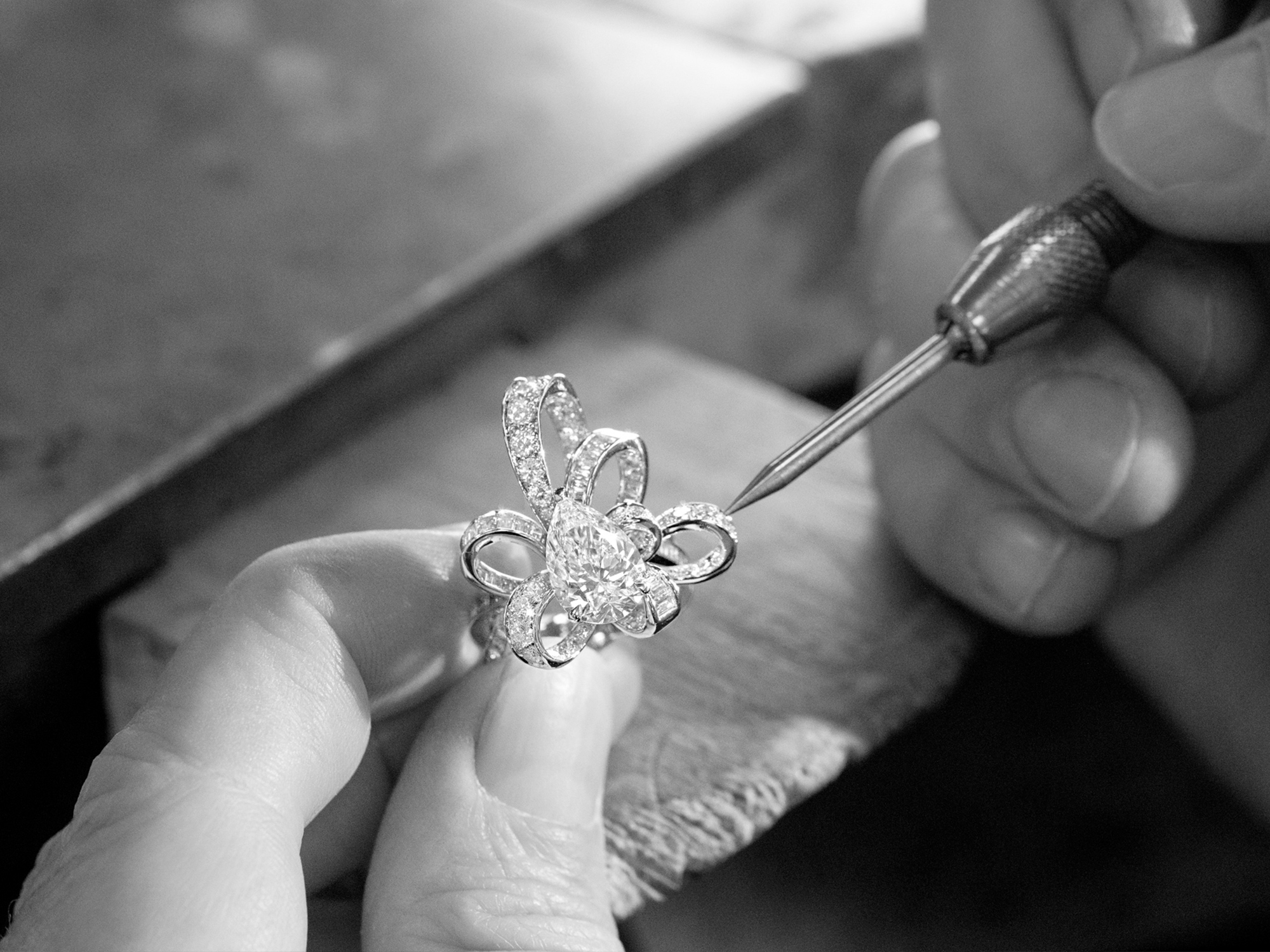 Tilda's Bow diamond ring in the Graff workshop