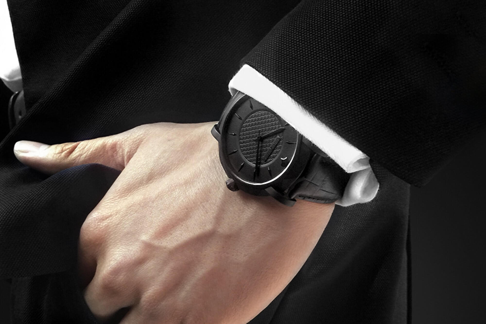 Model wearing Graff Slim Eclipse 43mm Watch BLACK DIAL, TITANIUM DLC