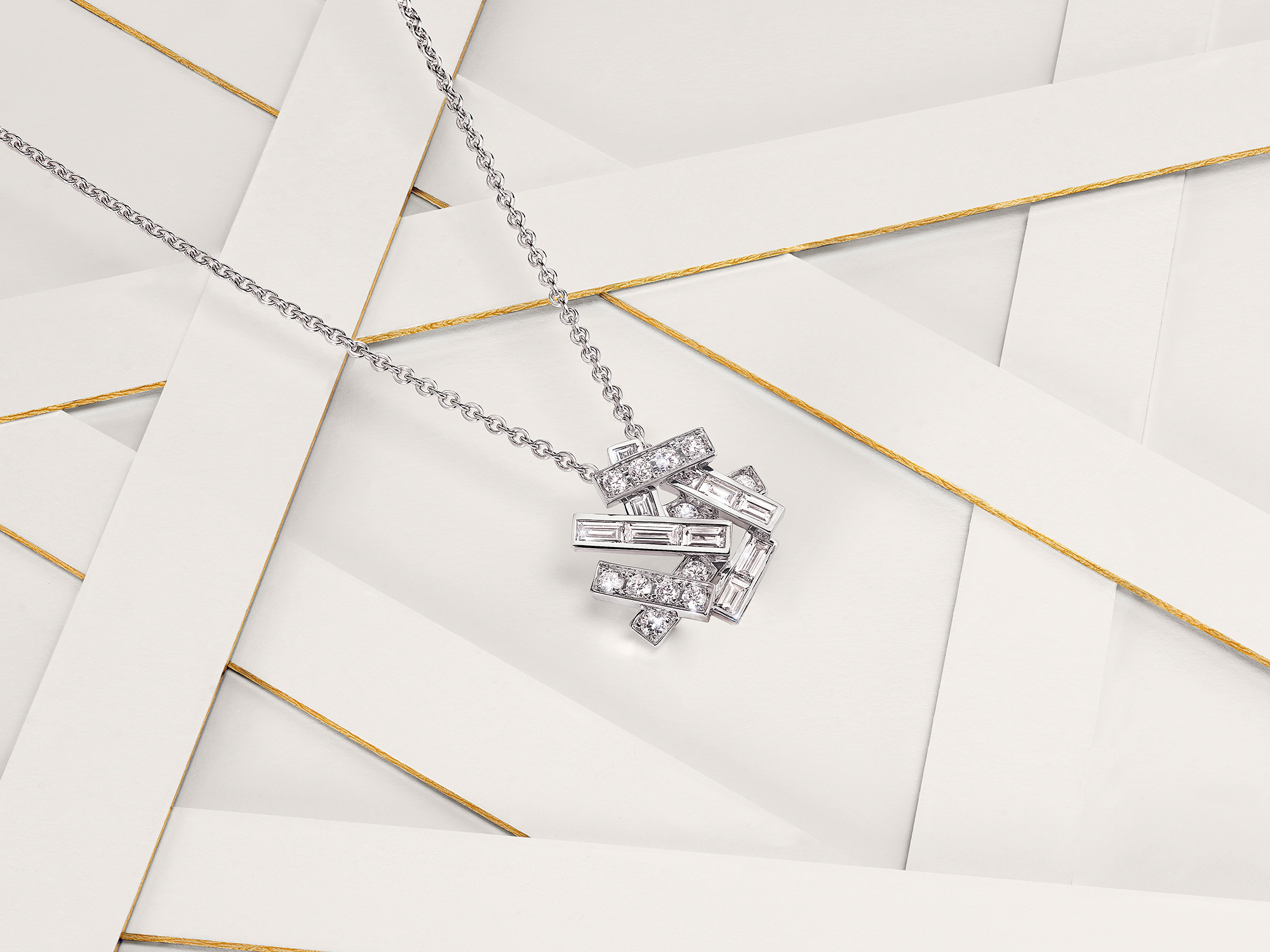 Graff Threads diamond pendant