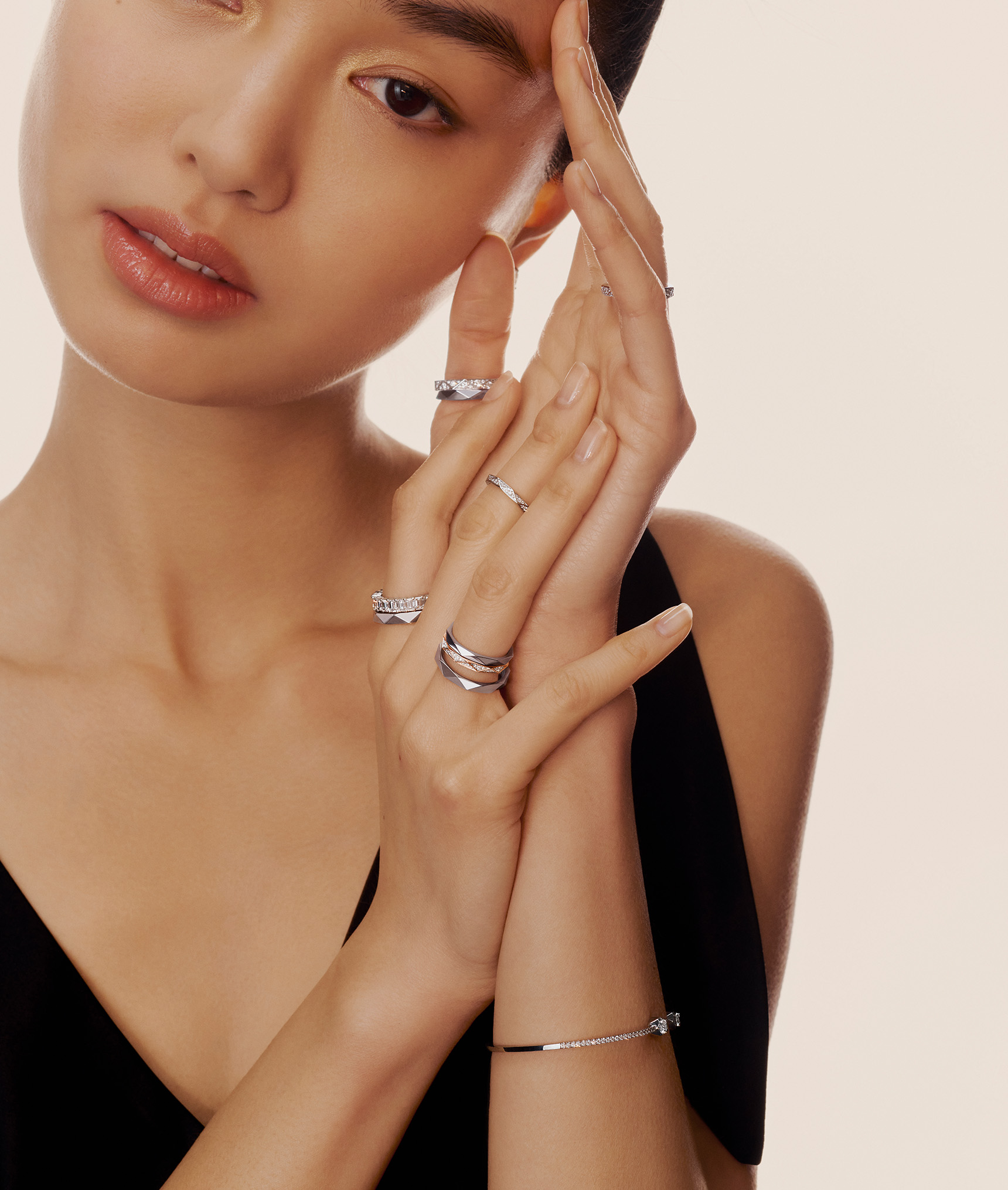 Model wears Graff Laurence Graff Signature jewellery collection diamond jewellery