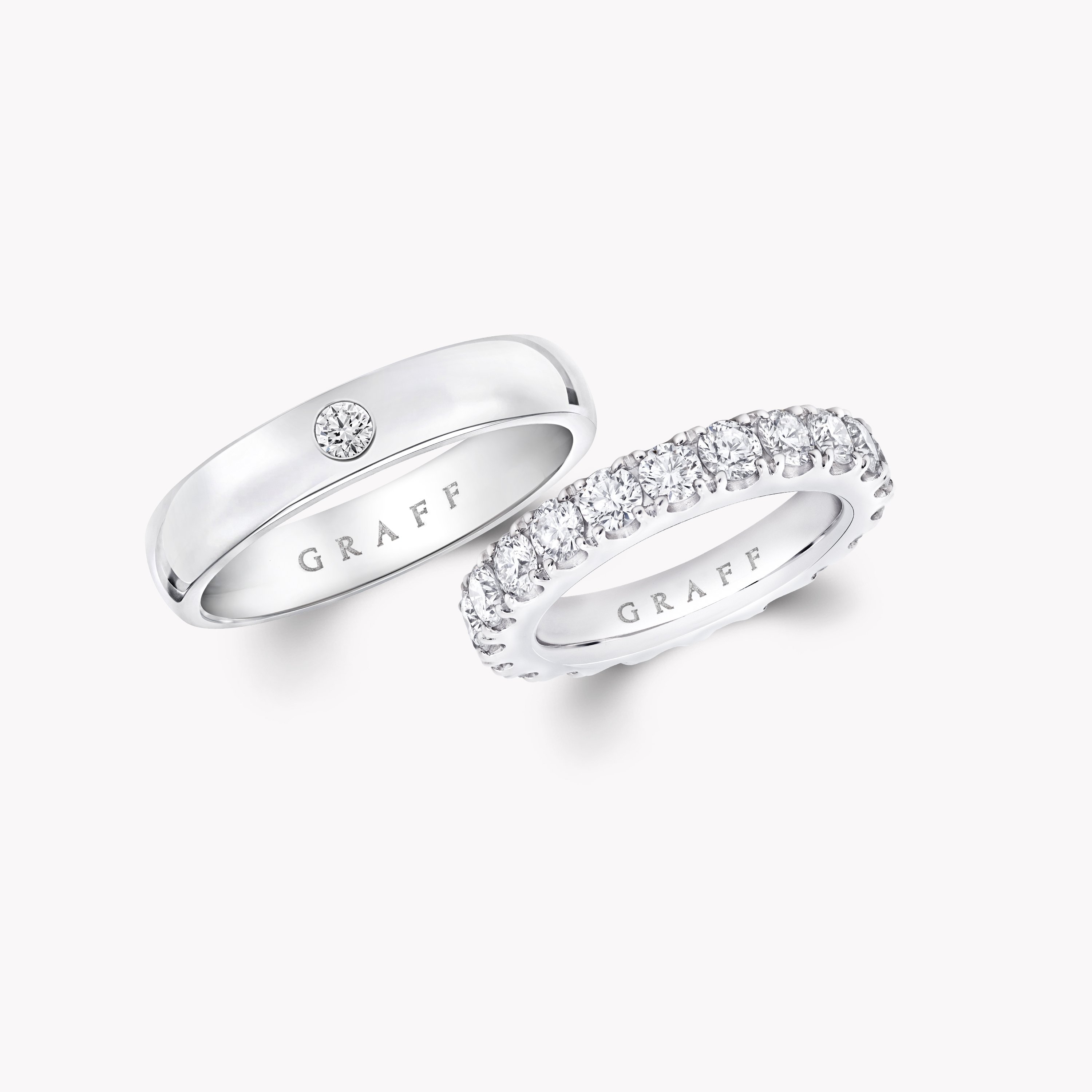 D Shape and Round Diamond Wedding Band Set