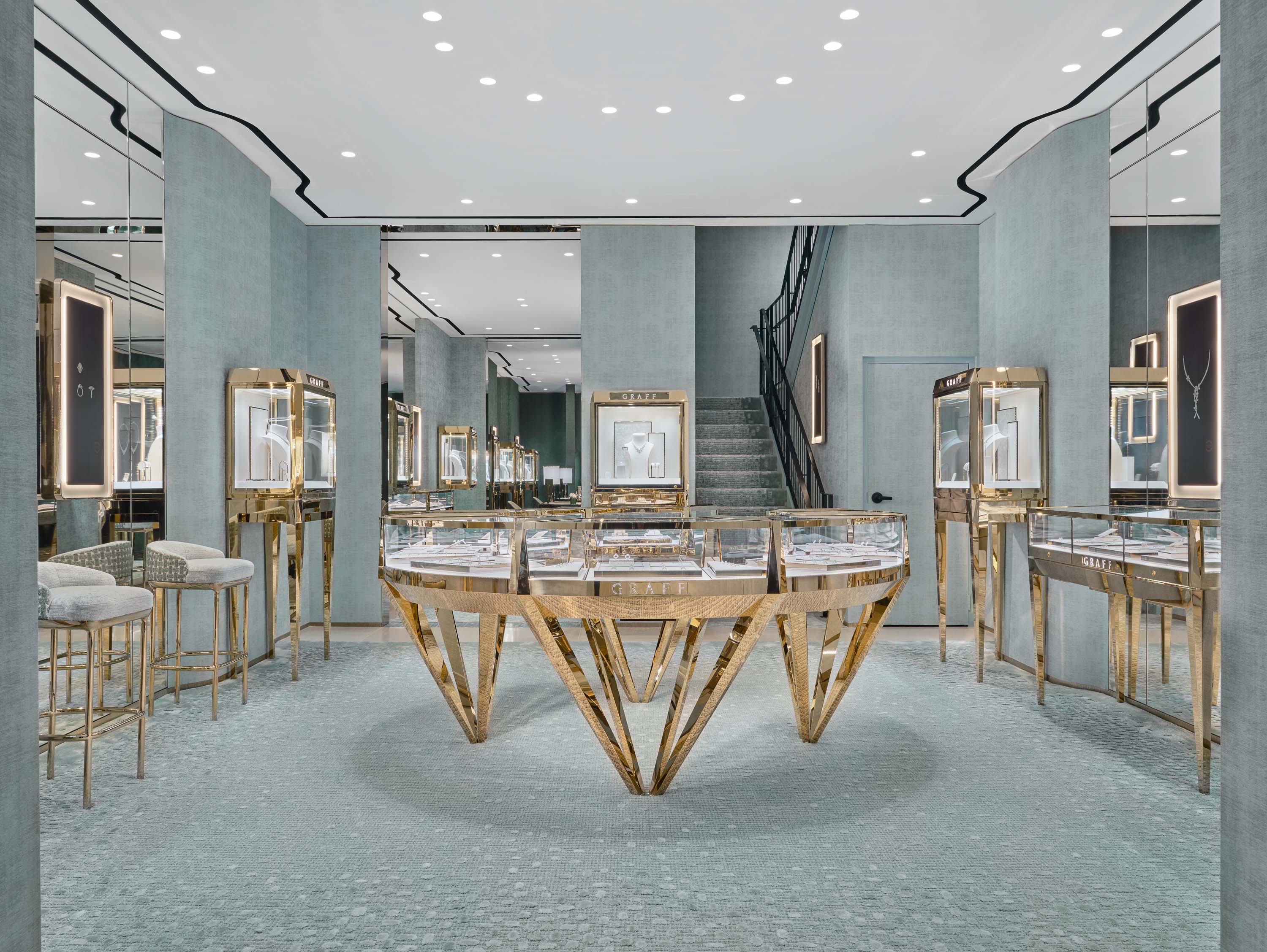 Chicago, East Oak Street